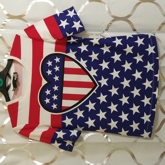 Moschino Tops - Love Moschino "Love In The USA" Graphic Tee